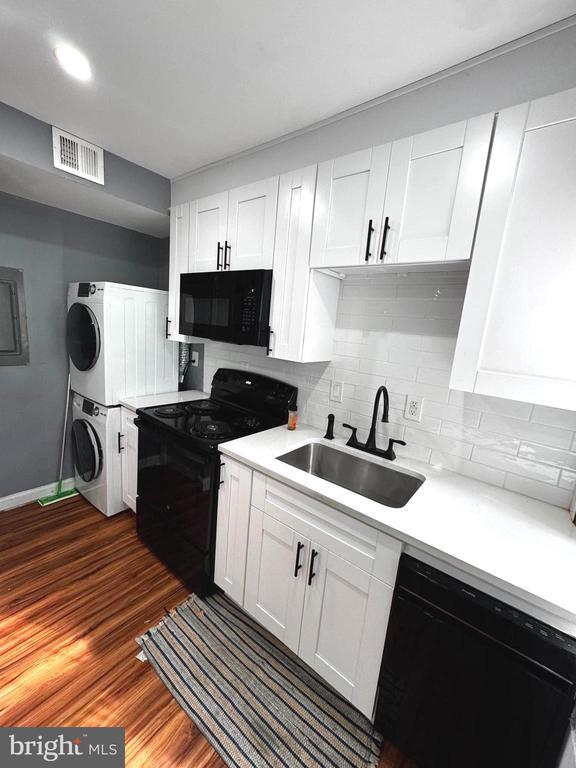 Building Photo - 3943 Pennsylvania Ave. SE