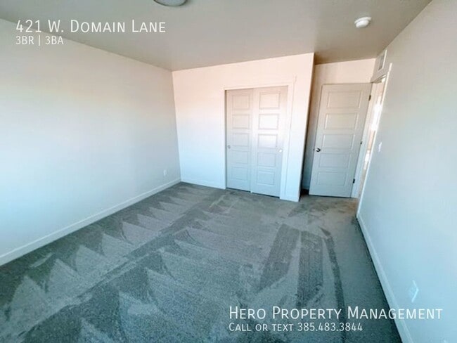 Building Photo - 421 Domain Ln