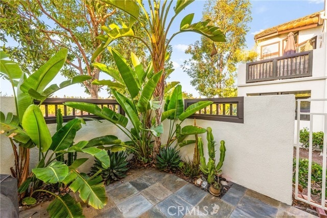 Building Photo - 15 Silver Glade Dr