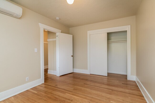 Building Photo - 1029 NE 31st Ave