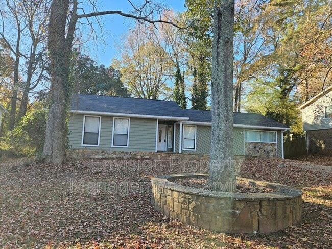 Building Photo - 2987 Medina Dr
