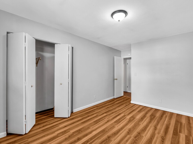 Building Photo - 106 Britanna Dr