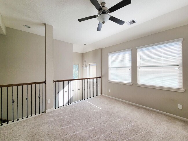 Building Photo - 219 Biltmore Loop