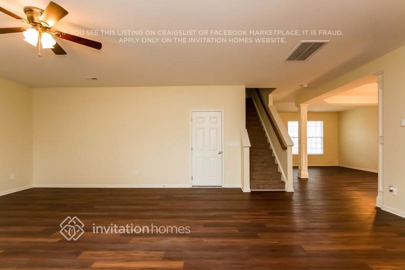 Building Photo - 124 Gilden Way