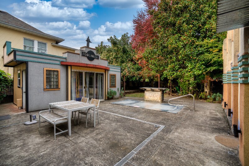 Building Photo - 1229 SE 36th Ave
