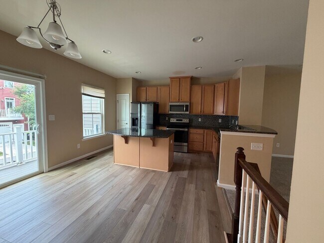 Building Photo - 4376 Pickney Ln