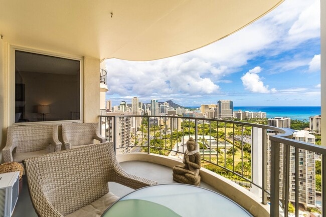 Building Photo - RARELY AVAILABLE, HIGH-FLOOR, "DIRECT OCEA...