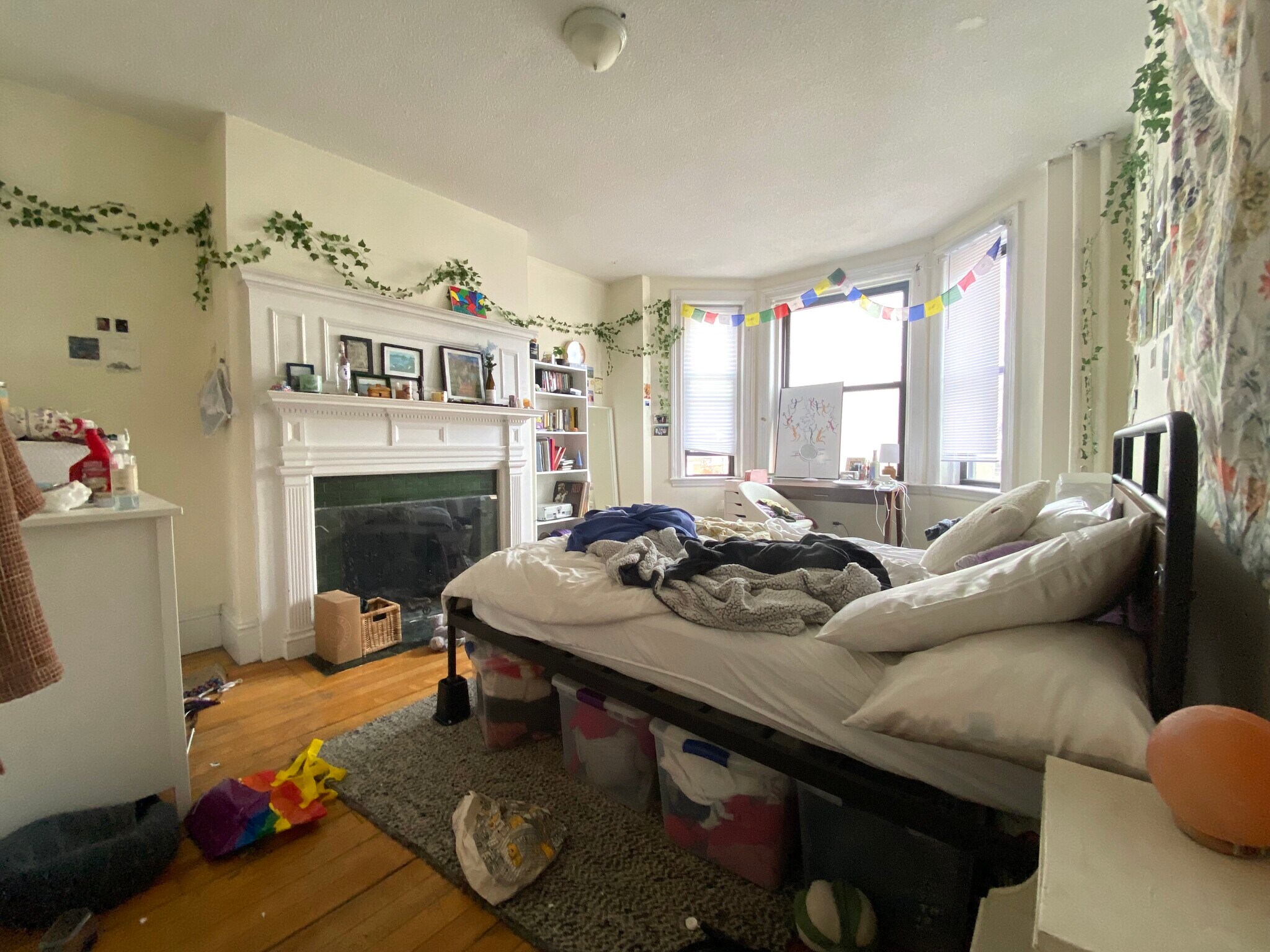 Building Photo - 12 Glenville Ave