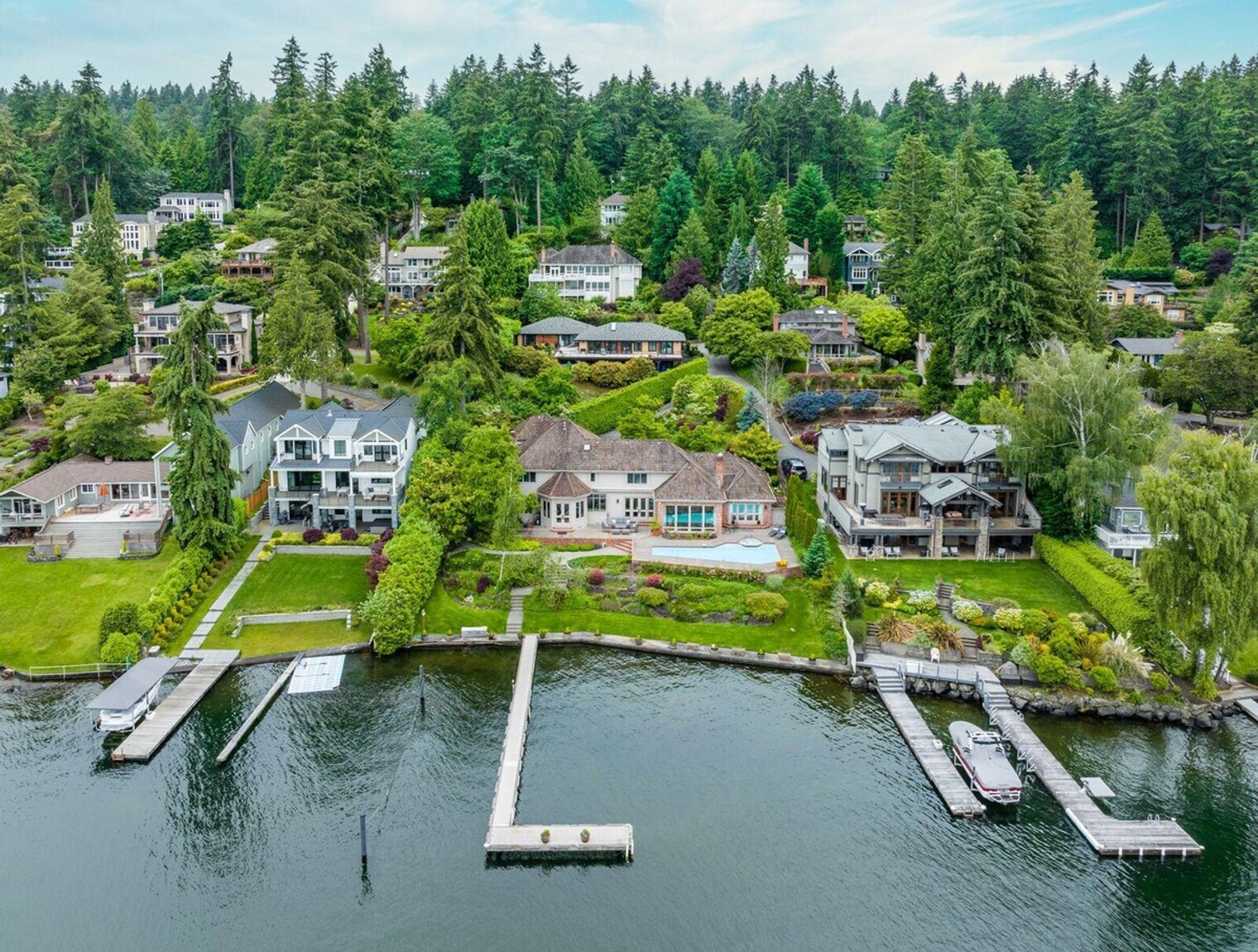 Building Photo - 6408 E Mercer Way