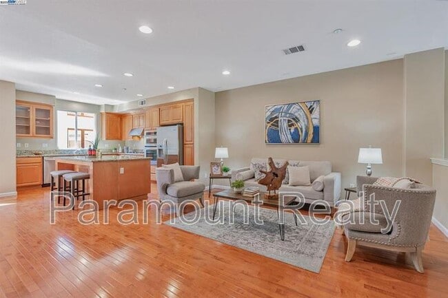 Building Photo - 6313 Byron Ln