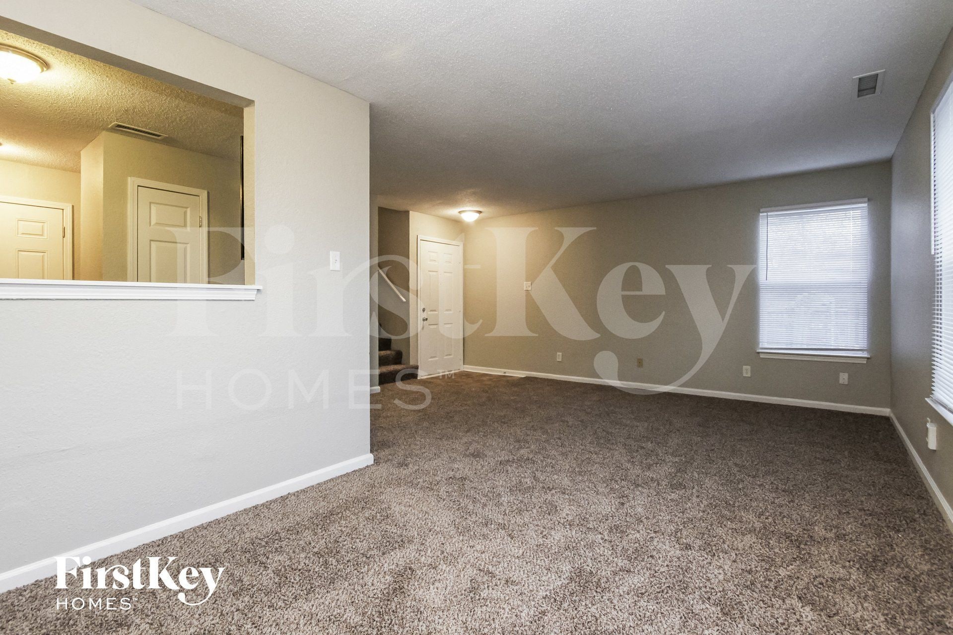 Building Photo - 4554 Redcliff S Ln