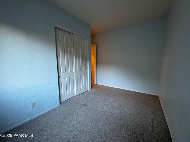 Building Photo - 5320 N Bremont Way