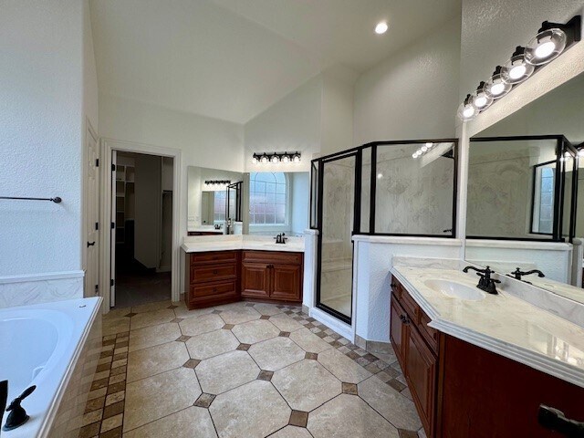 Building Photo - 601 Auburn St