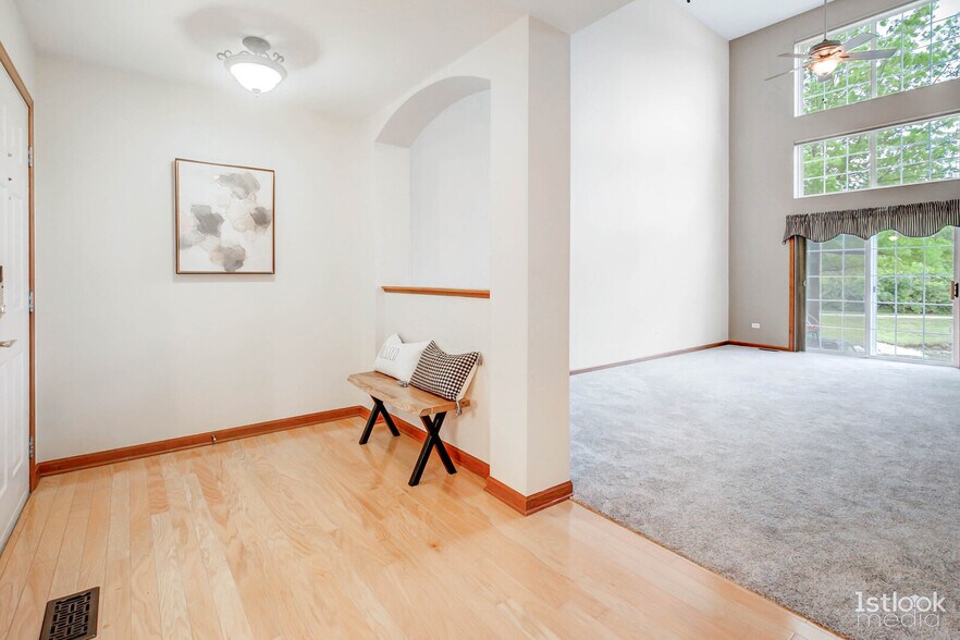Building Photo - 2456 Wilton Ln
