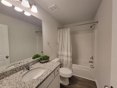 Building Photo - 144 Vlg Grn Dr NW