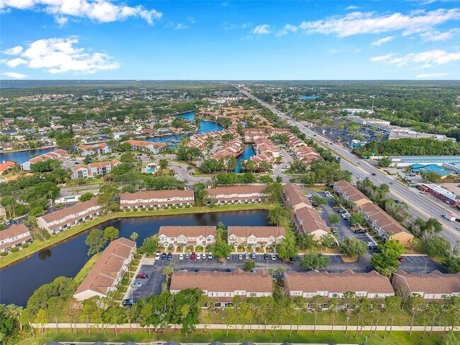 Building Photo - 6330 Grand Bahama Cir