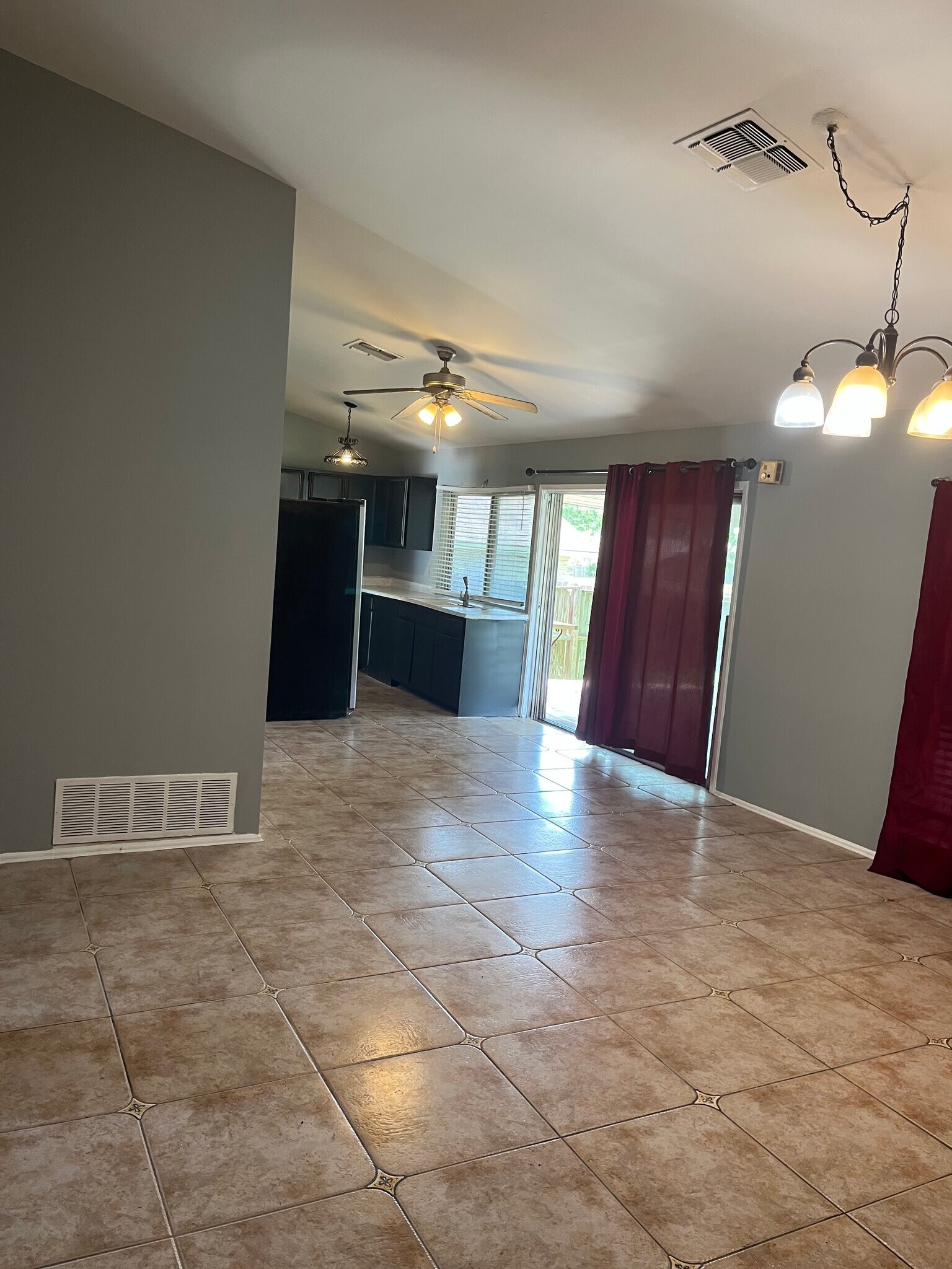 Building Photo - 12315 Constitution St