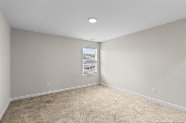 Building Photo - 1319 Water Leaf Dr