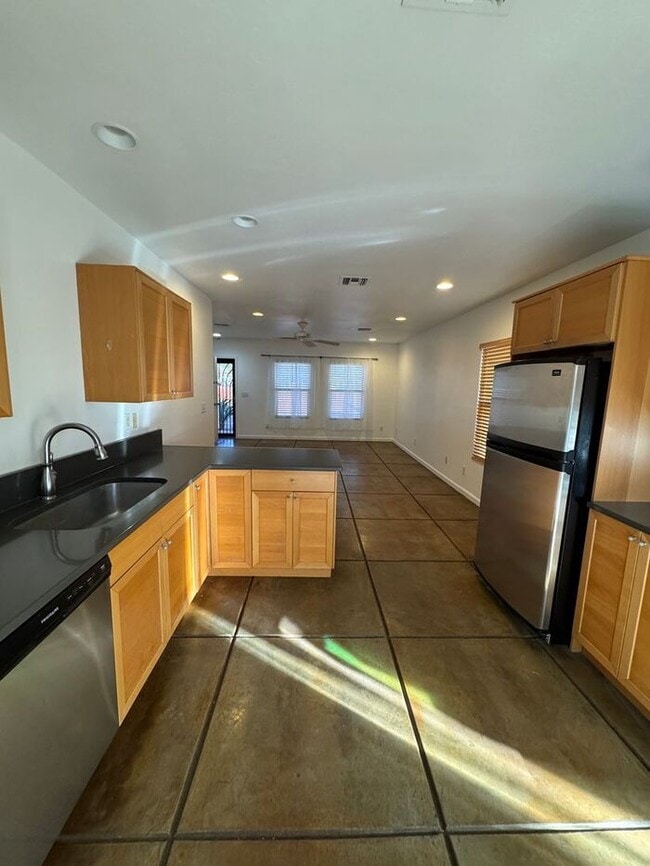 Building Photo - Charming 2 Bedroom, 2 Bathroom Home in Tucson, AZ