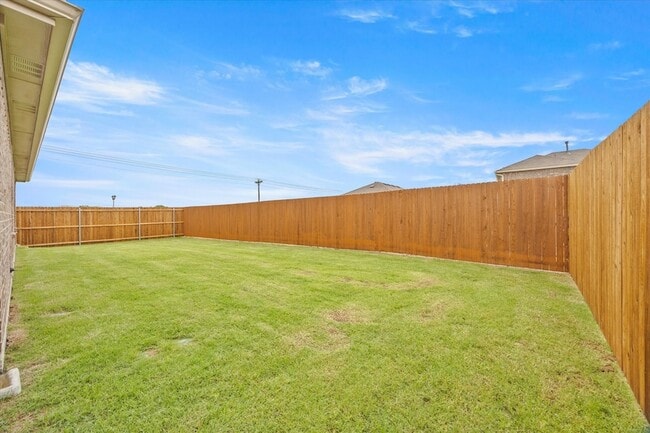 Building Photo - 2307 Albert Ln