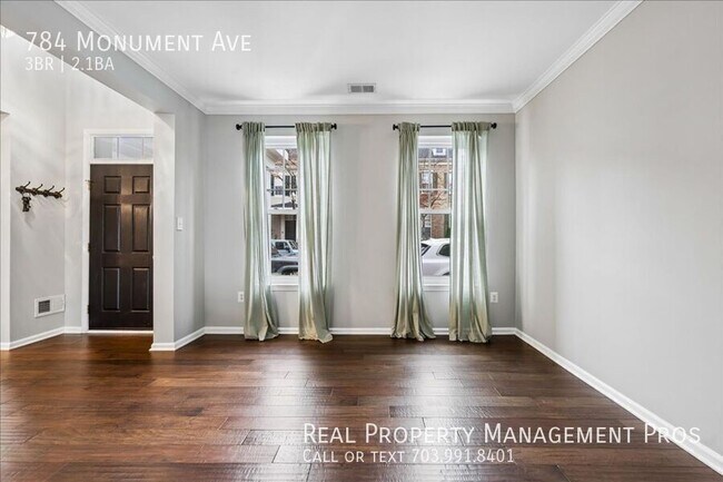 Building Photo - 784 Monument Ave