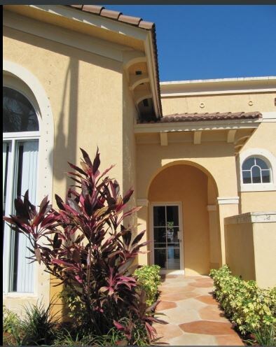 clean neighborhood - 8858 W Flagler St