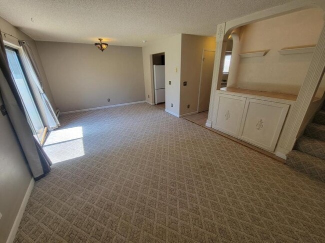 Building Photo - 2 bedroom in Billings MT 59102