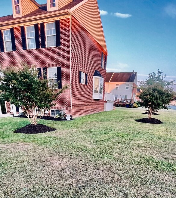 Building Photo - 2 Fair Wind Pl