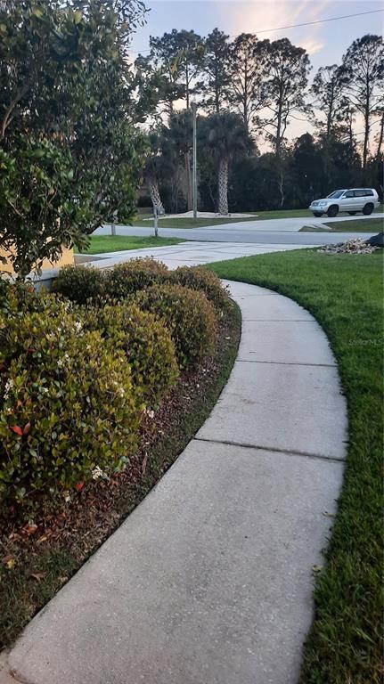 Building Photo - 62 Burbank Dr