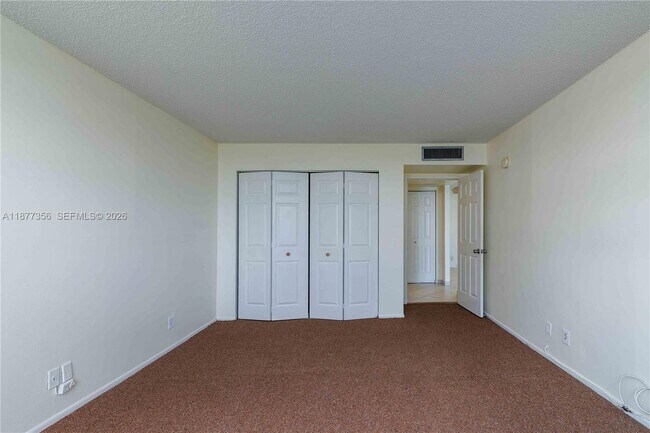 Building Photo - 6770 Indian Creek Dr