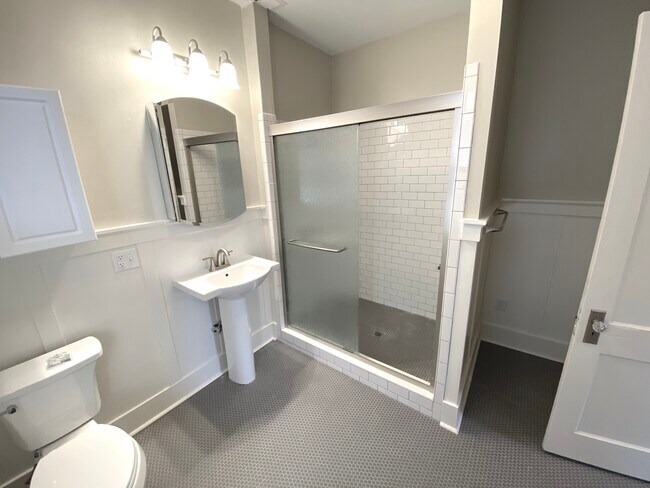 Building Photo - 1263 Agnes Pl