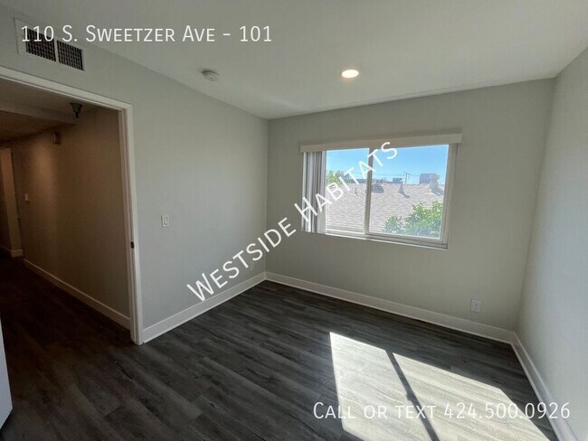 Building Photo - 110 Sweetzer Ave