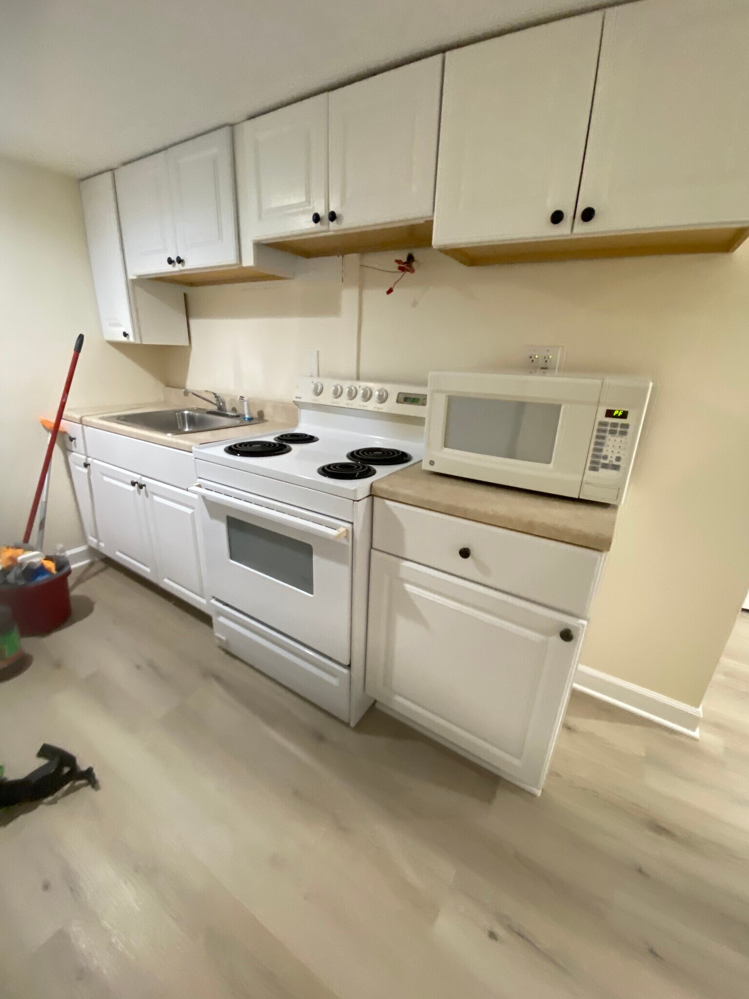 Building Photo - 112 Albright Ave