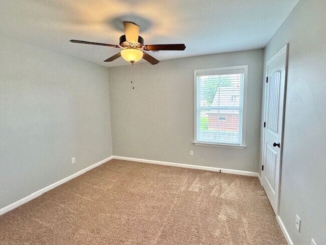 Building Photo - Move In Special! Available Now! 4-Bedroom ...