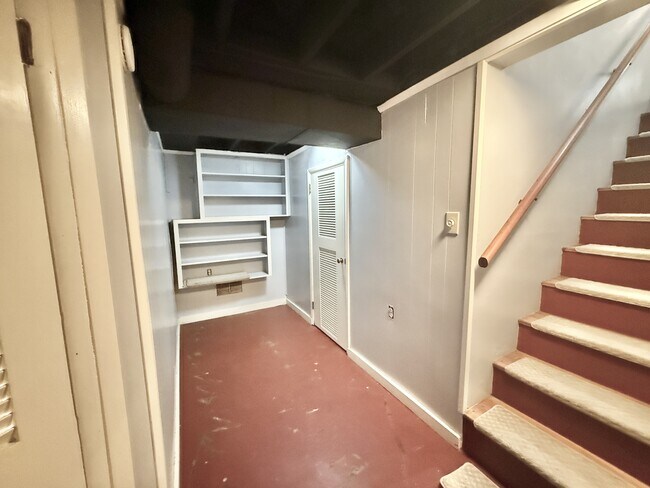 Building Photo - 102 Blueridge Pl