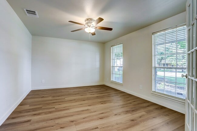 Building Photo - 10606 Wickersham Ln