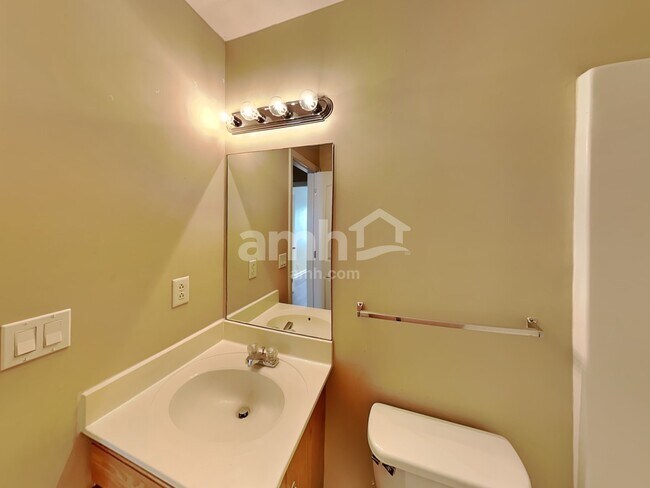 Building Photo - 2920 Bray Ct