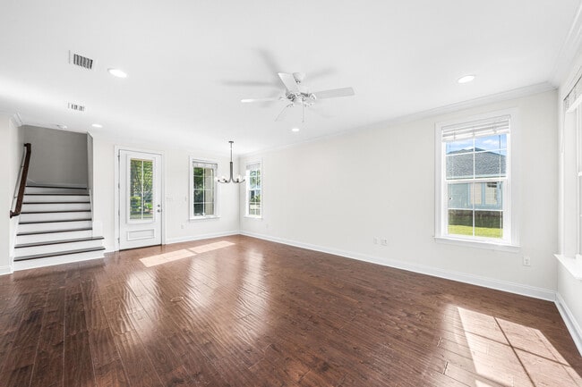 Building Photo - 143 Christian Dr