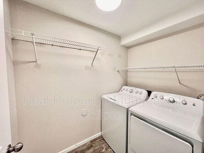 Building Photo - 18621 Blueberry Ln