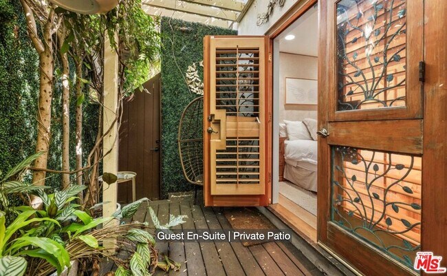 Building Photo - 9060 Harland Ave