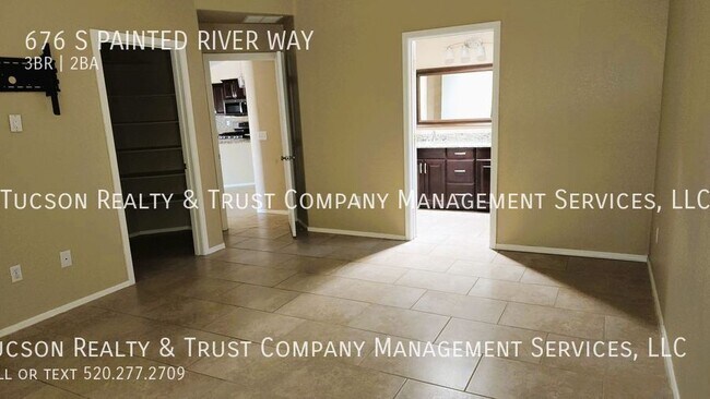 Building Photo - 676 S Painted River Way