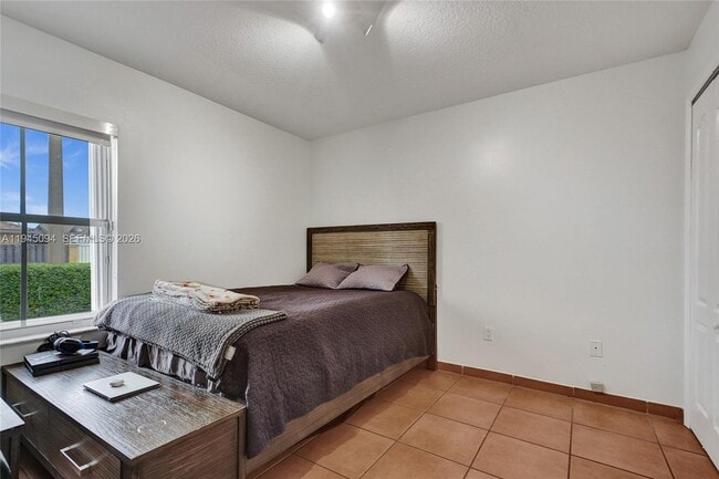 Building Photo - 898 NW 131st Ave