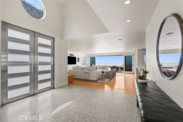 Building Photo - 1554 E Oceanfront