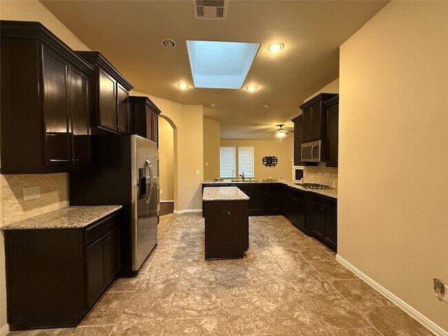 Building Photo - 24311 Piazza Dr
