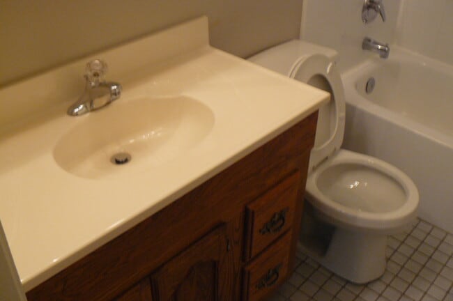 Building Photo - 12 W Bailey Rd