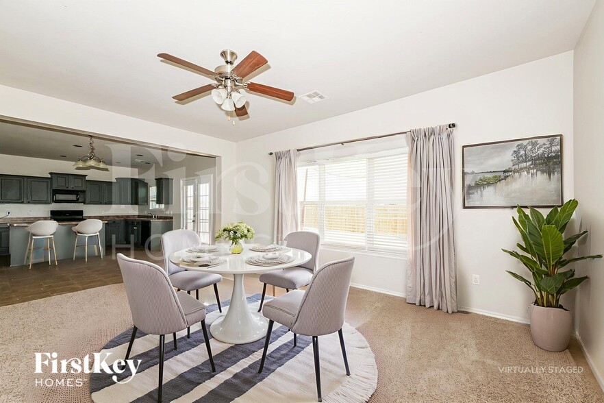 Building Photo - 7212 Meadow Lake Dr