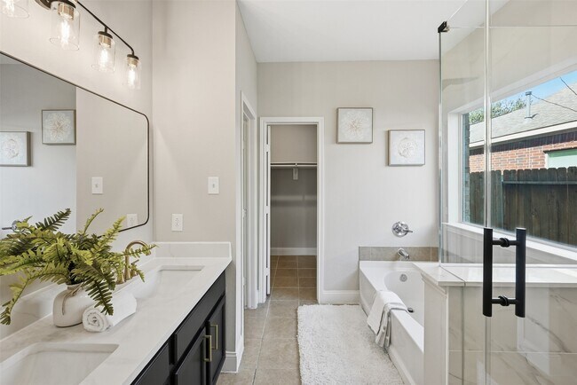 Building Photo - 10922 Woodwind Shadows Dr