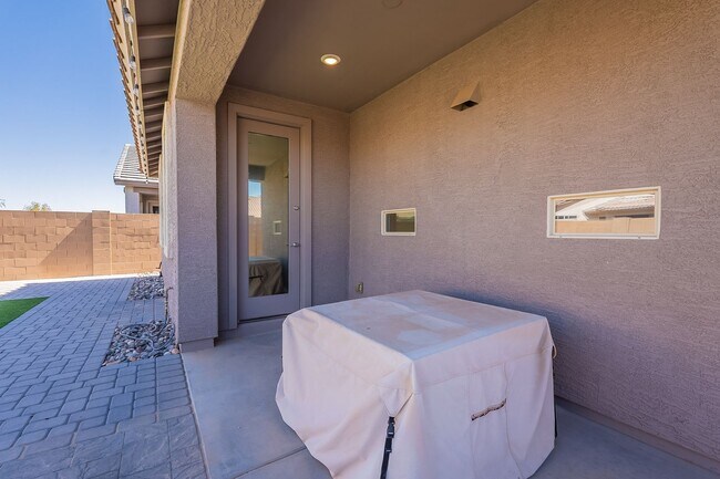 Building Photo - Stunning 2020 Built Maricopa Home