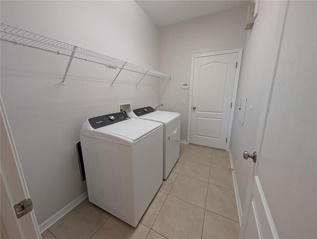 Building Photo - 5303 Moon Shell Dr