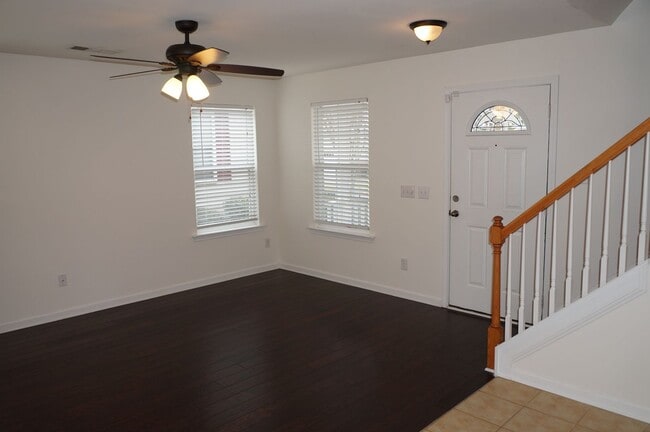 Building Photo - 411 Chatooga Ln